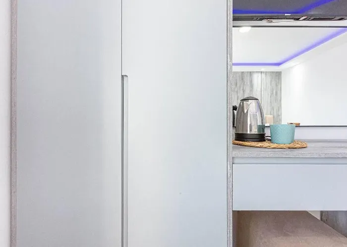 Hi'mare Sea View 1 - Parking&kitchen Apartment