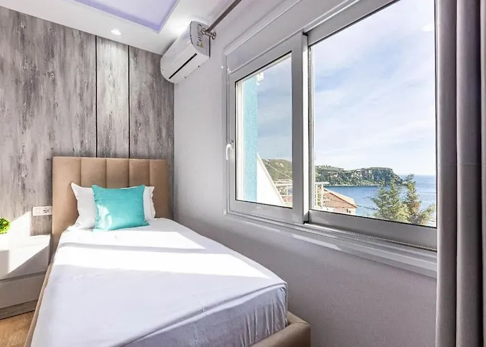 Hi'mare Sea View 1 - Parking&kitchen *